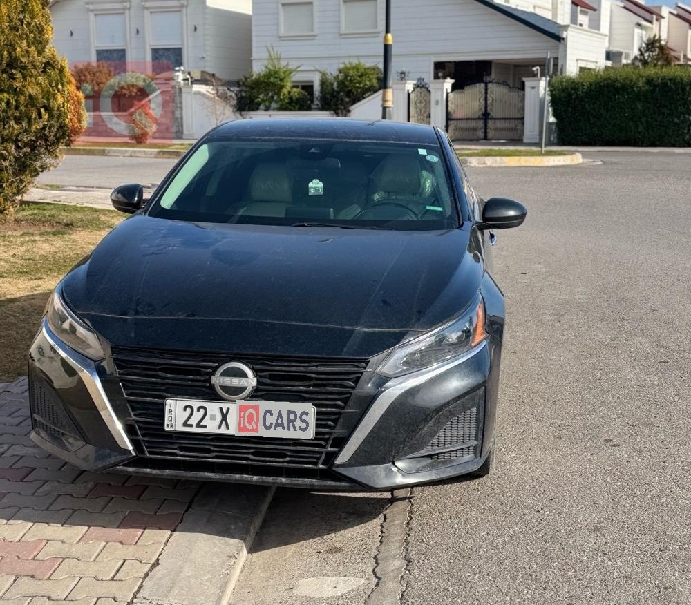 نيسان ألتيما